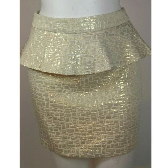 Y2K Forever 21 Gold Metallic Shimmer Peplum Croc Embossed Mini Skirt Size S - Picture 1 of 9